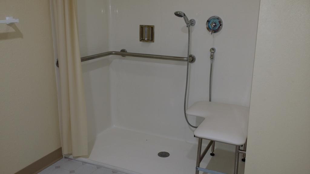 El Dorado Motel Salinas Room photo