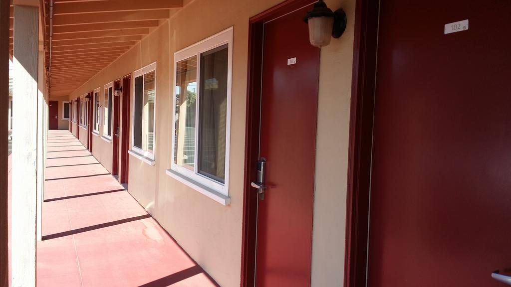 El Dorado Motel Salinas Exterior photo